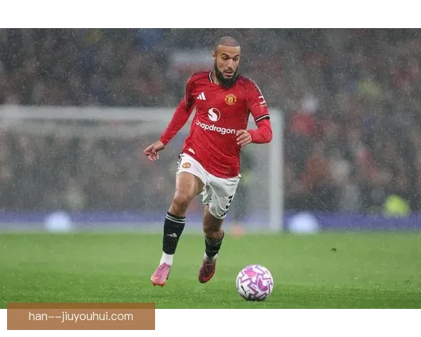 曼联官方宣布马兹拉维因心律不齐缺阵后已顺利回归球队